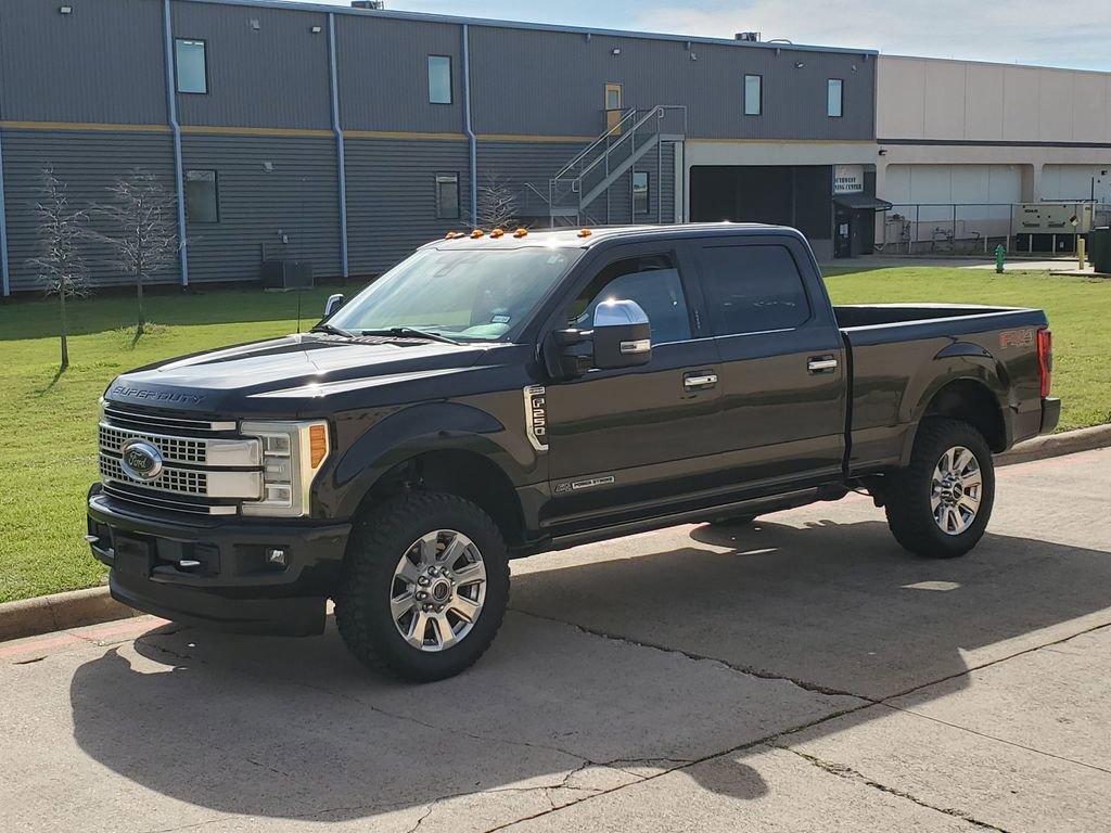 Used 2017 Ford F250 Platinum w/ Platinum Ultimate Package AWD/4WD image 44