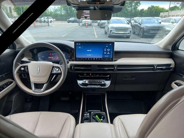 Certified 2024 Lincoln Corsair Reserve w/ Equipment Group 201A AWD/4WD image 17