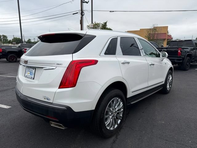 Certified 2018 Cadillac XT5 Luxury w/ Driver Awareness Package AWD/4WD image 9