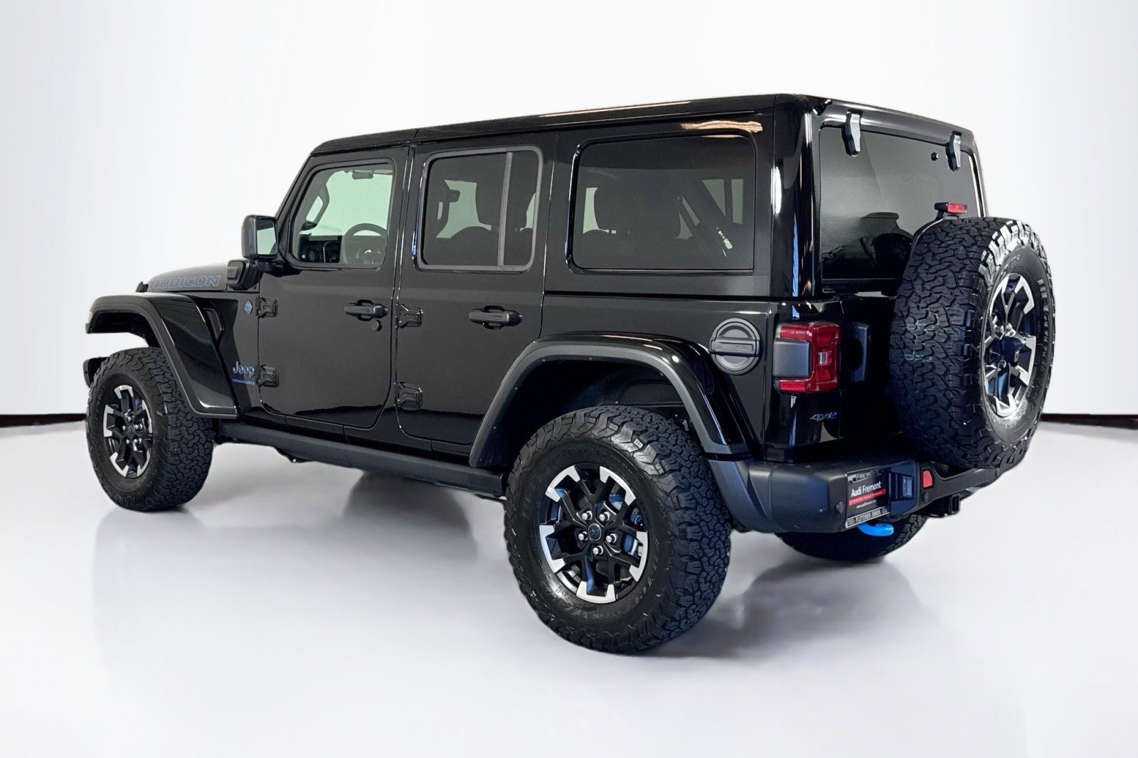 Used 2025 Jeep Wrangler Unlimited Rubicon 4xe image 7