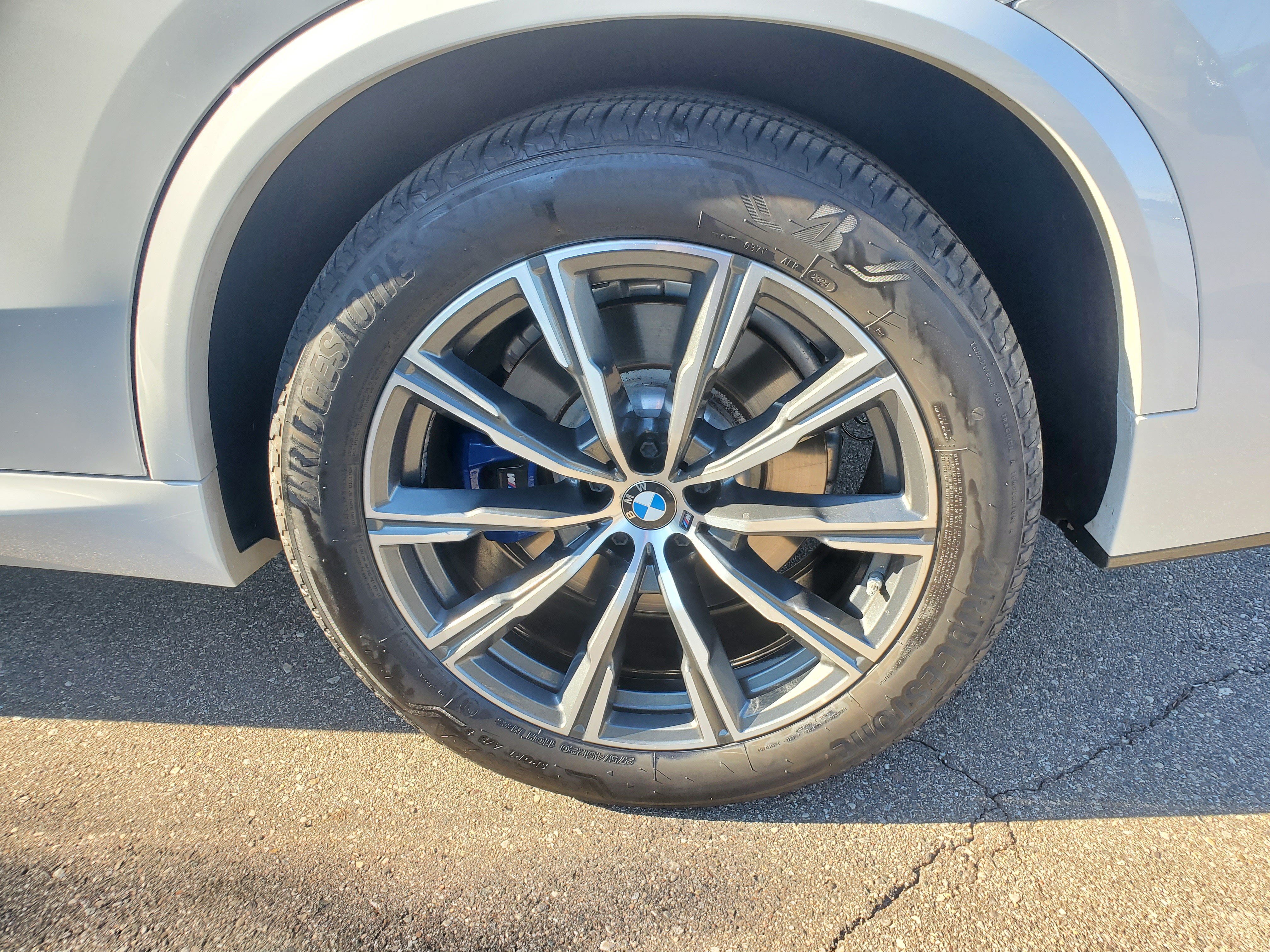 Used 2021 BMW X5 xDrive40i w/ M Sport Package AWD/4WD image 37