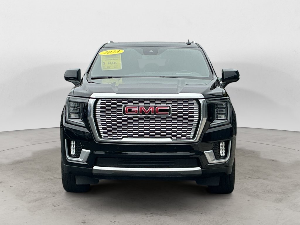 Used 2023 GMC Yukon XL Denali AWD/4WD image 2