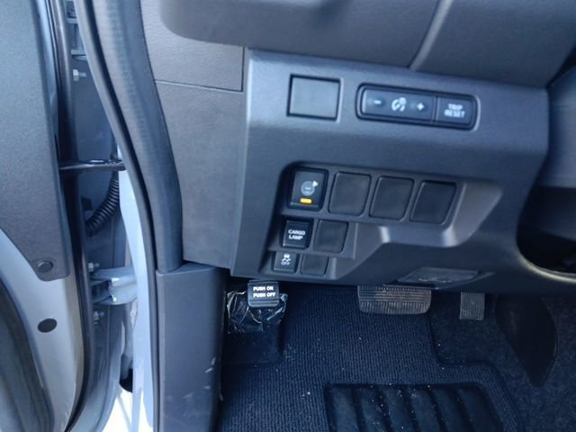 New 2026 Nissan Frontier SV w/ Tow Package image 14