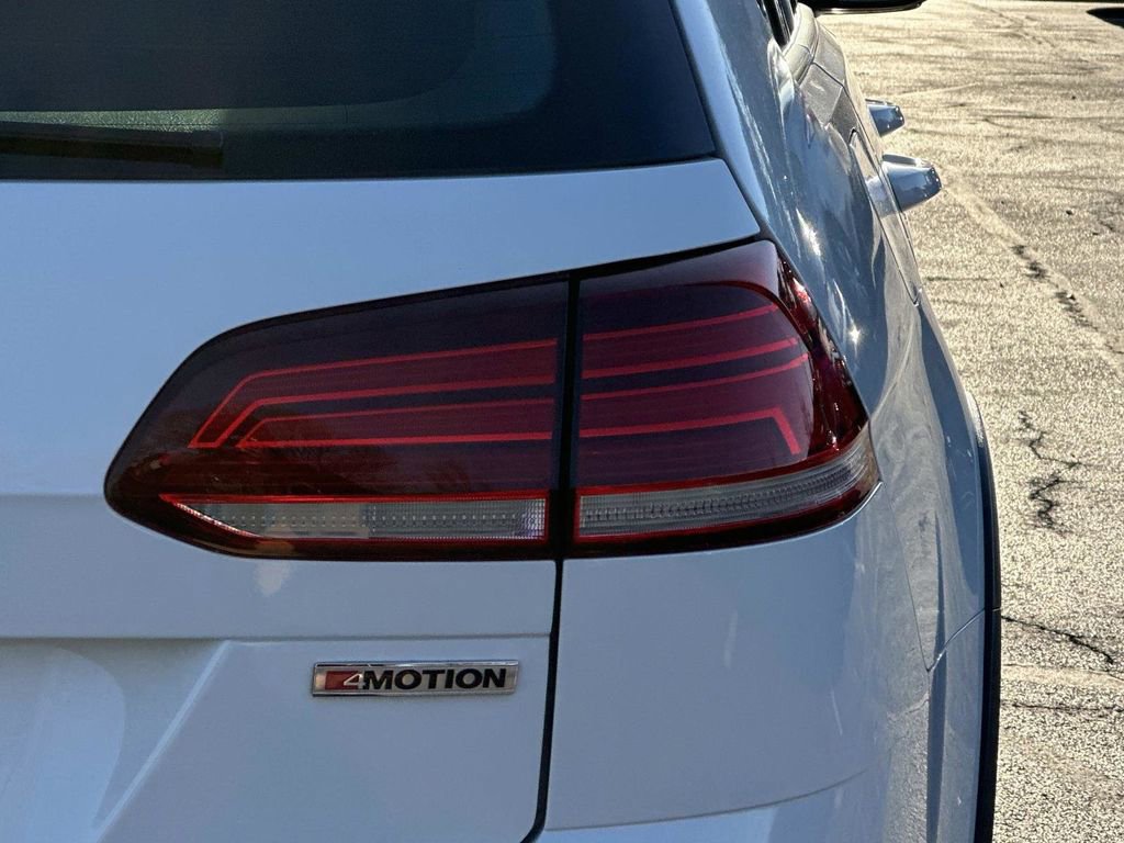 Used 2019 Volkswagen Golf Alltrack SEL image 9