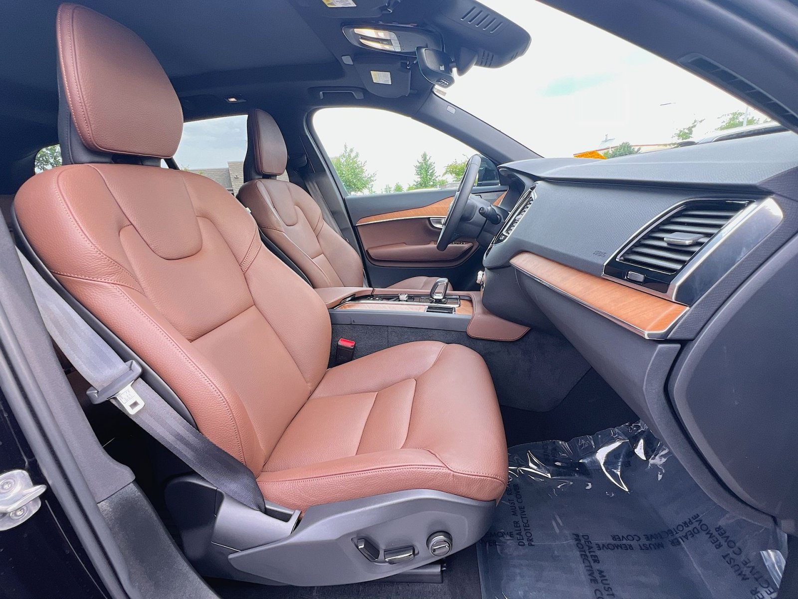 Certified 2023 Volvo XC90 B6 Plus w/ Protection Package Premier AWD/4WD image 28
