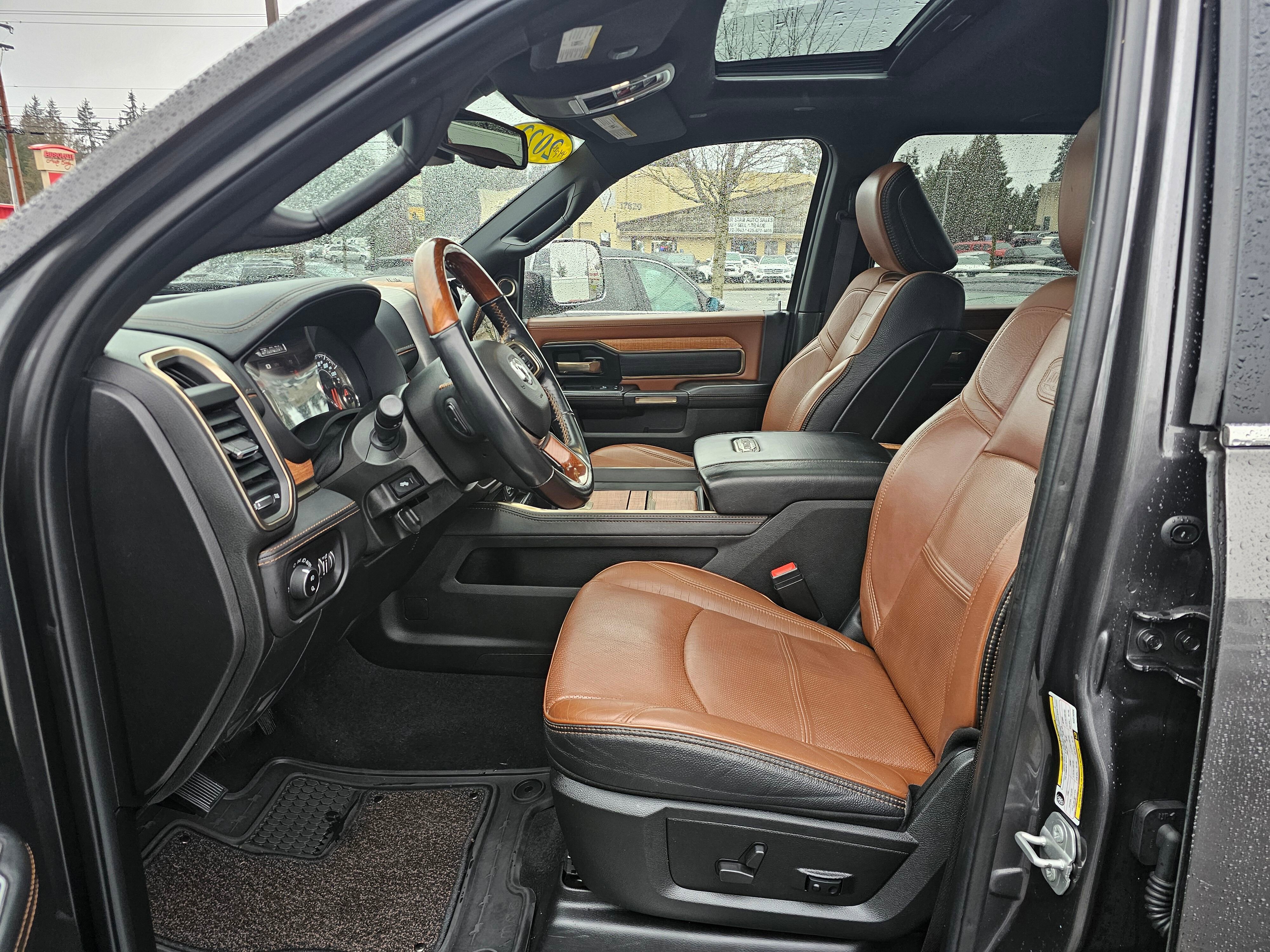 Used 2022 RAM 3500 Limited image 21