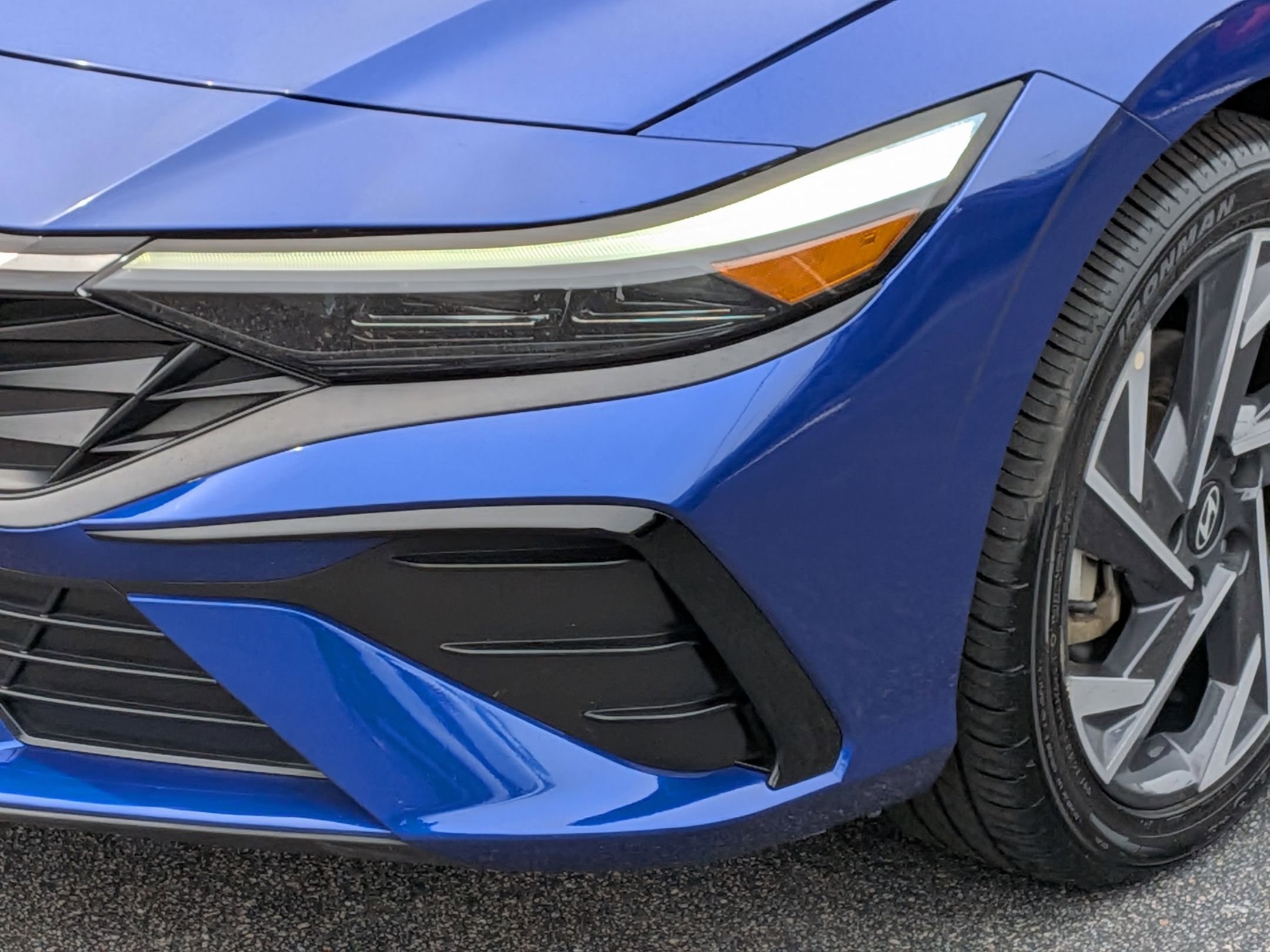 Used 2025 Hyundai Elantra SEL FWD image 9