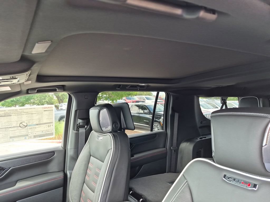 New 2026 GMC Yukon XL AT4 Ultimate AWD/4WD image 33