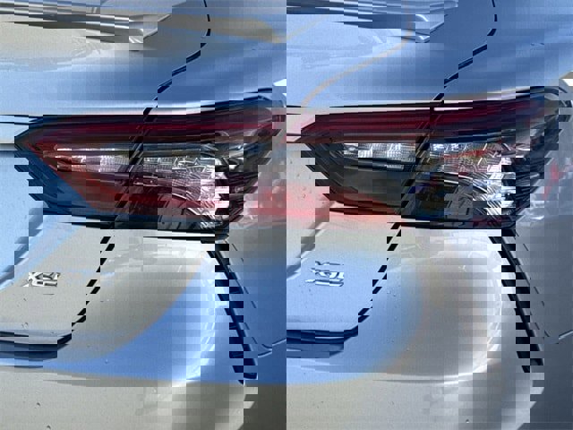 Used 2023 Toyota Camry XSE image 6