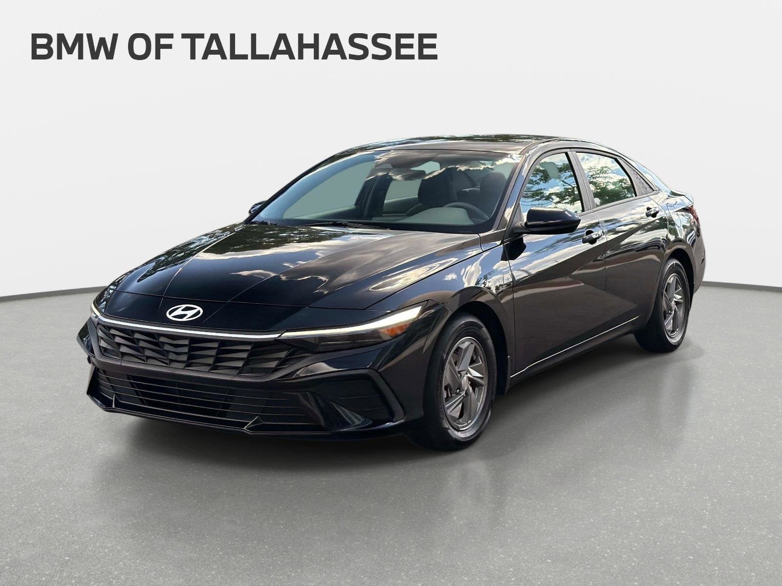 Used 2024 Hyundai Elantra SE
