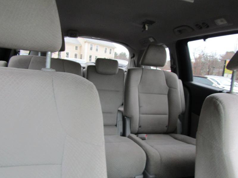 Used 2016 Honda Odyssey SE image 25