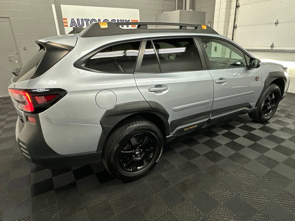 Used 2022 Subaru Outback Wilderness AWD/4WD image 11