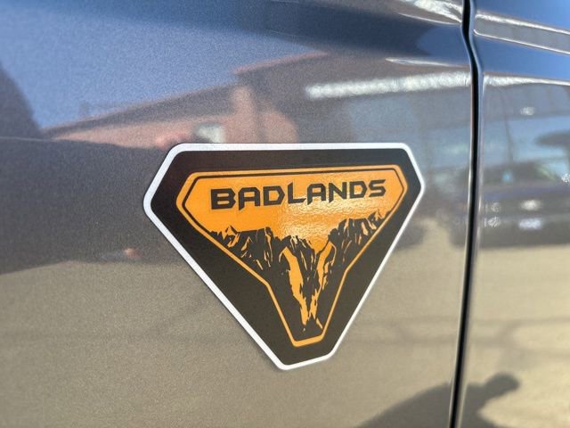 Used 2024 Ford Bronco Badlands image 11