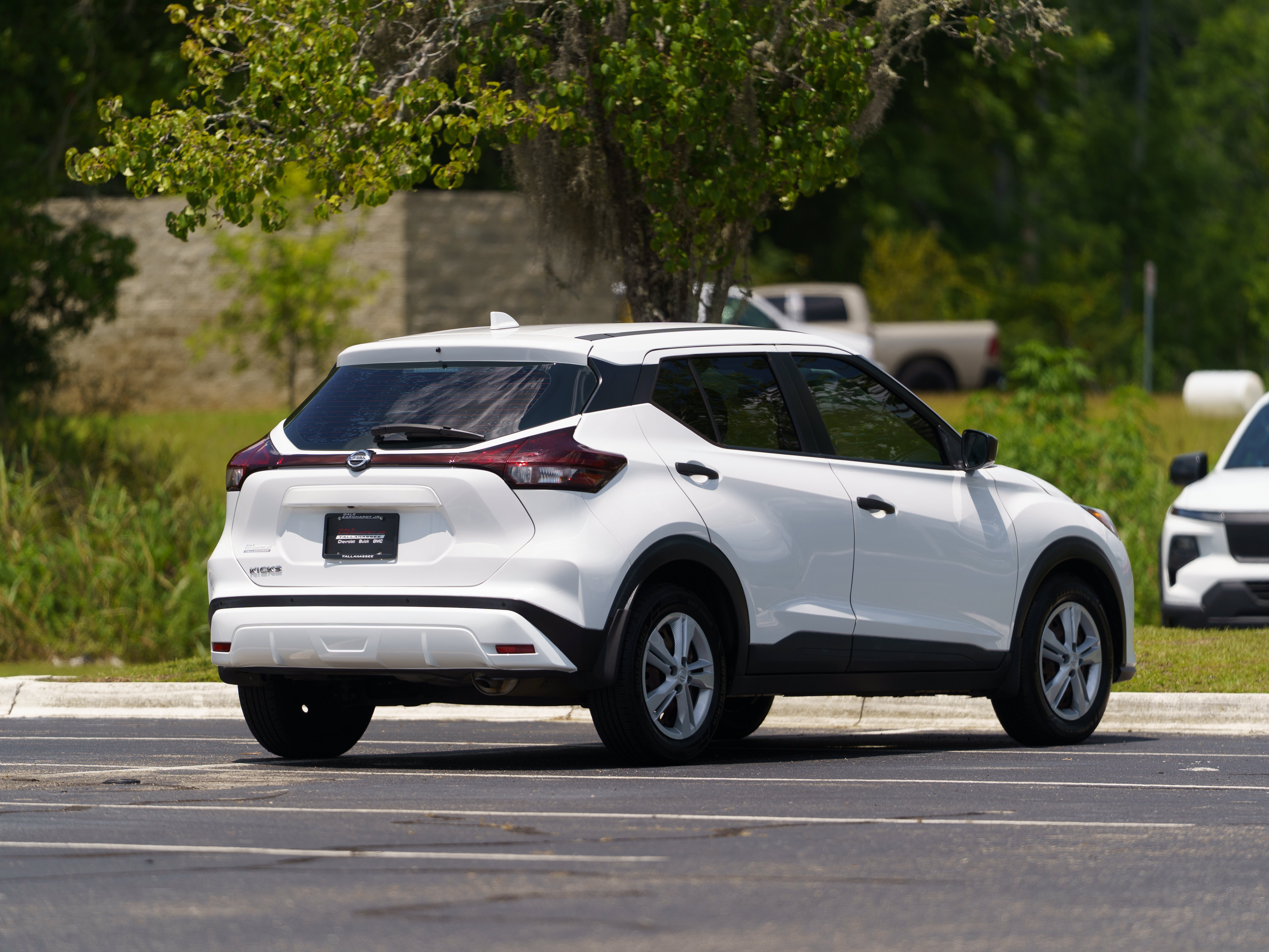Used 2021 Nissan Kicks S FWD image 39