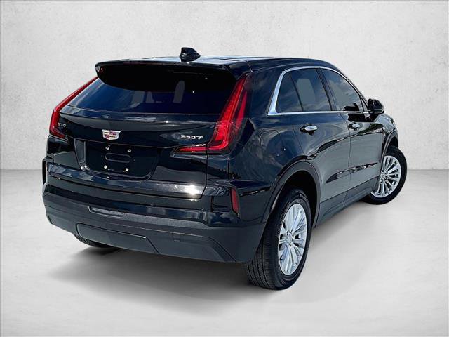 Certified 2024 Cadillac XT4 Luxury FWD image 2