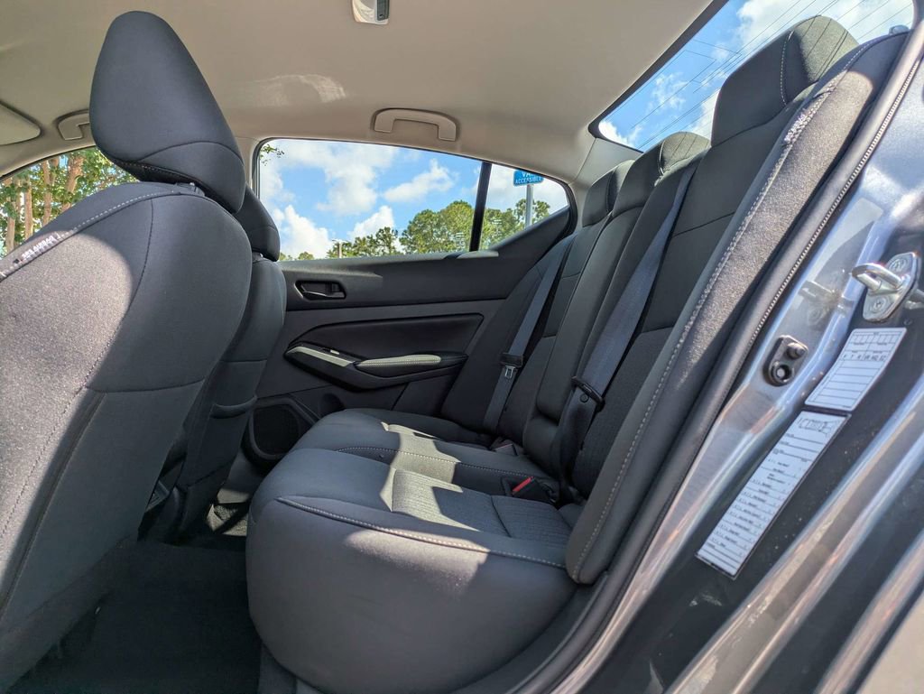 Used 2023 Nissan Altima 2.5 SV FWD image 16