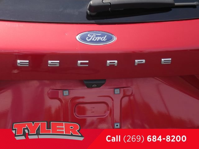 Used 2022 Ford Escape SEL w/ Technology Package AWD/4WD image 15