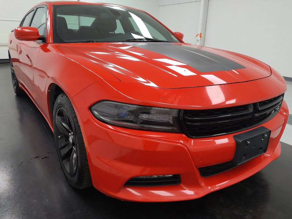 Used 2017 Dodge Charger SXT image 14