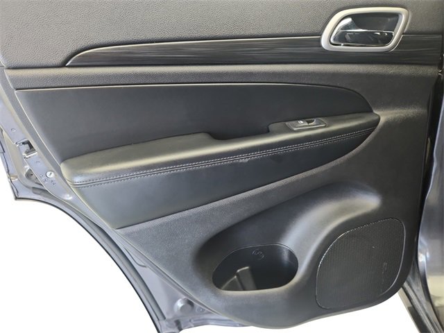 Used 2019 Jeep Grand Cherokee Altitude image 23