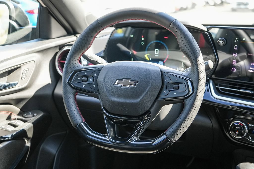 New 2026 Chevrolet Trax RS w/ Sunroof Package FWD image 14