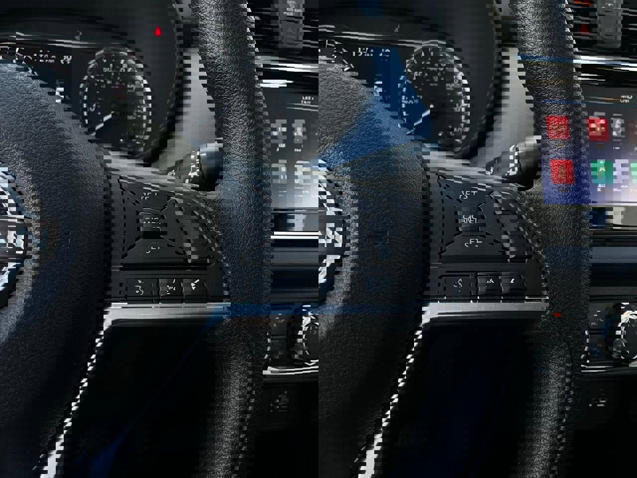 Used 2025 Nissan Versa SV image 30