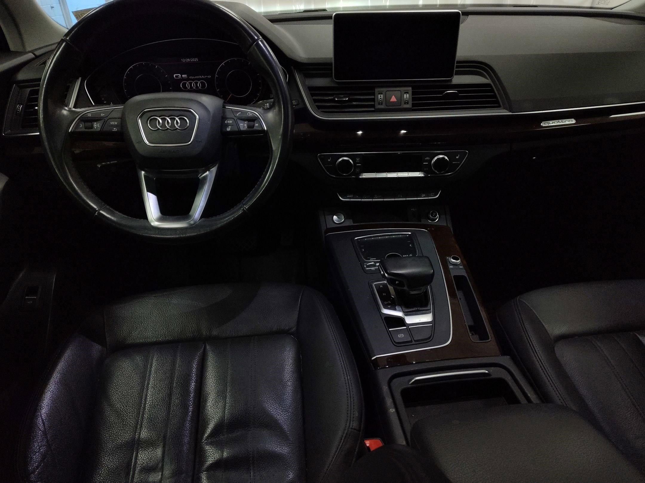 Used 2018 Audi Q5 2.0T Premium Plus w/ Premium Plus Package image 23
