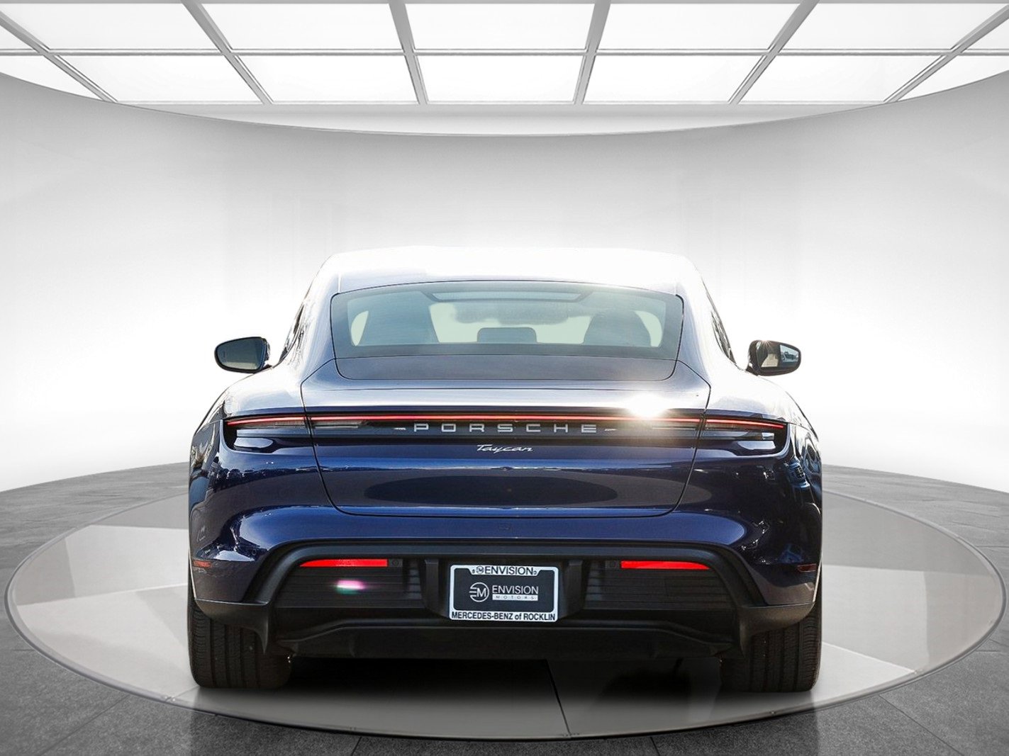 Used 2021 Porsche Taycan Base image 3