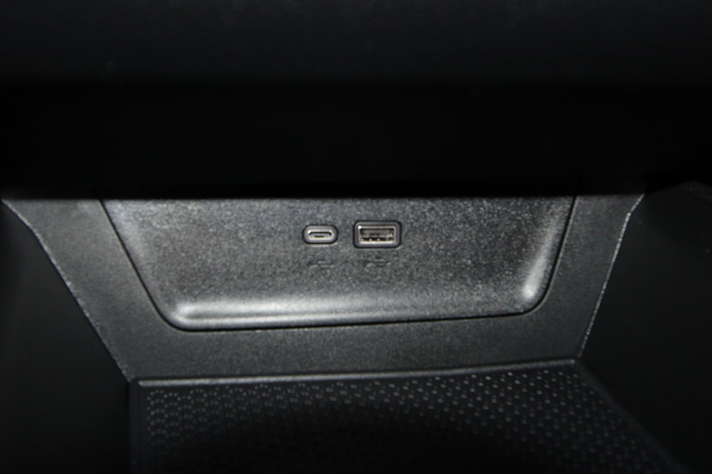 Used 2026 Chevrolet Equinox LT FWD image 17