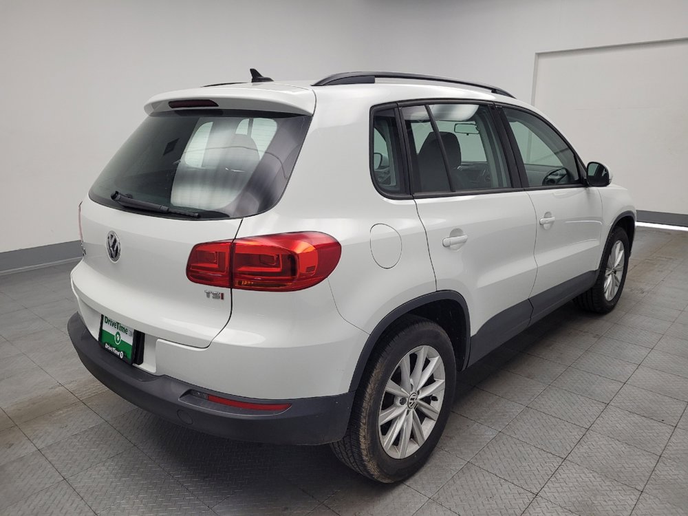 Used 2018 Volkswagen Tiguan Limited w/ Premium Package image 9