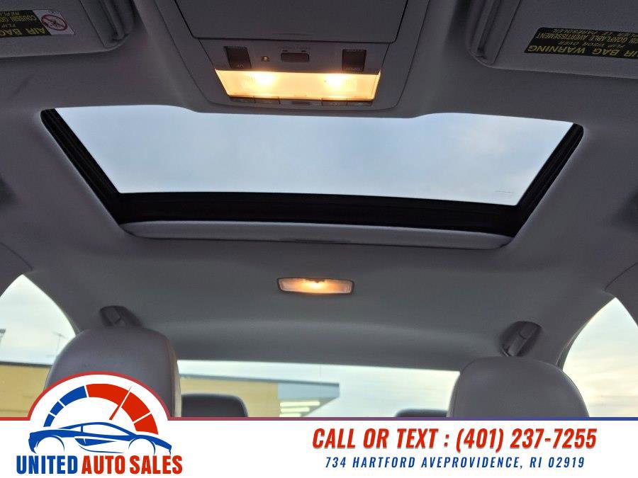 Used 2011 Lexus HS 250h Premium image 16