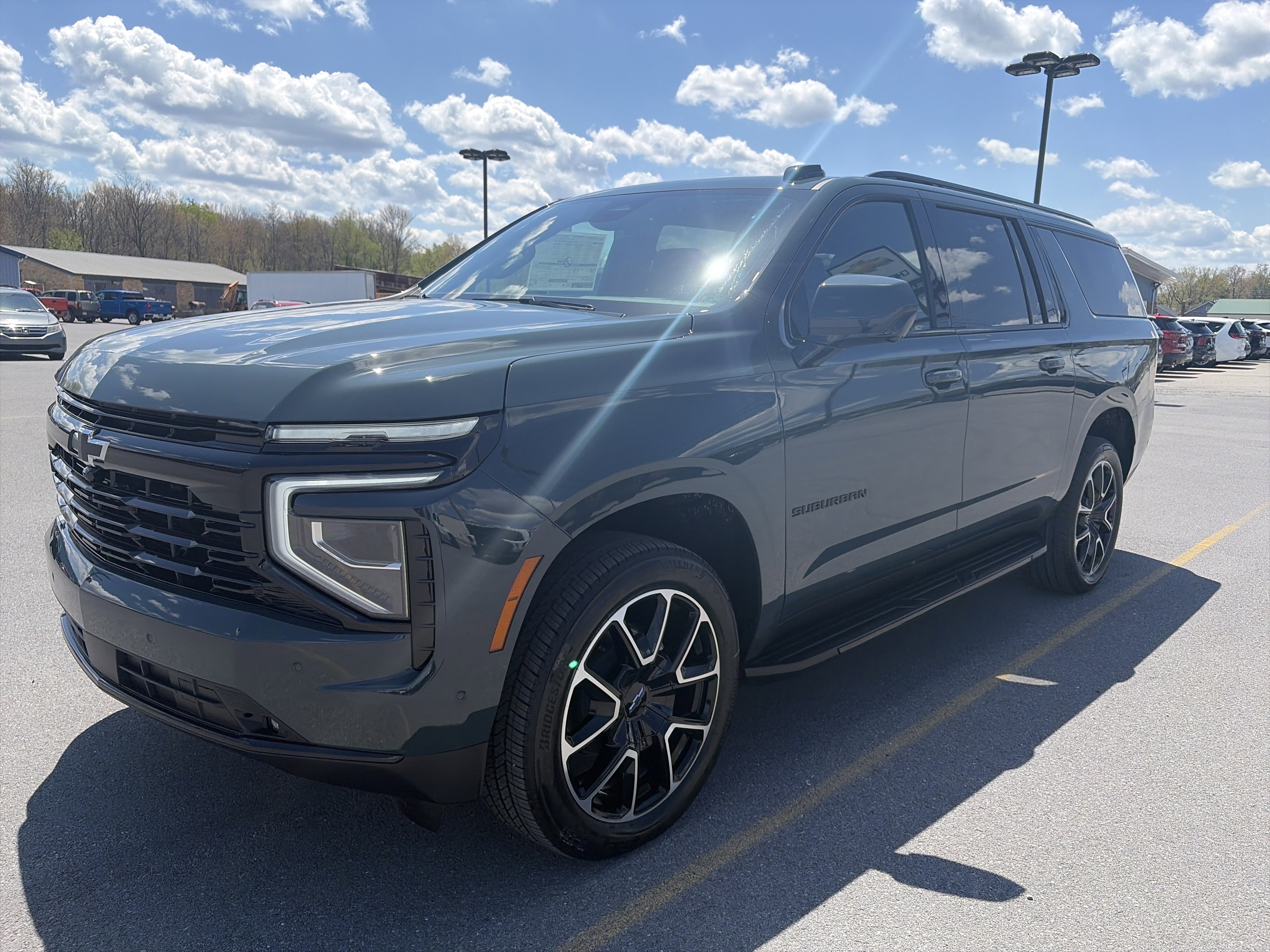 New 2026 Chevrolet Suburban RST w/ Sun And Tow Package AWD/4WD image 9