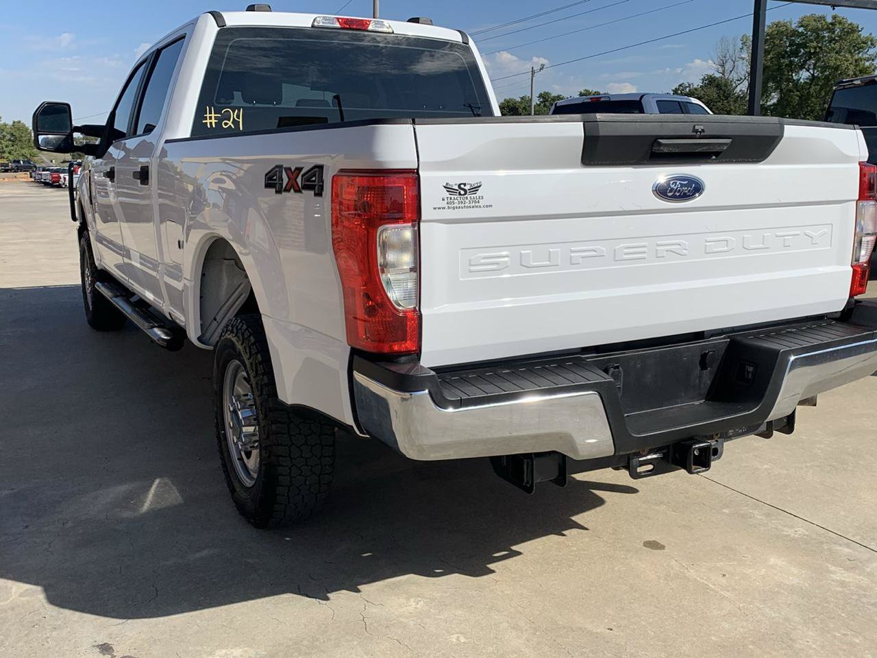 Used 2022 Ford F250 XL w/ Power Equipment Group AWD/4WD image 4