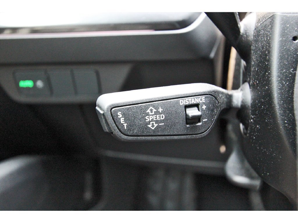 Used 2022 Audi Q4 e-tron Premium Plus AWD/4WD image 18
