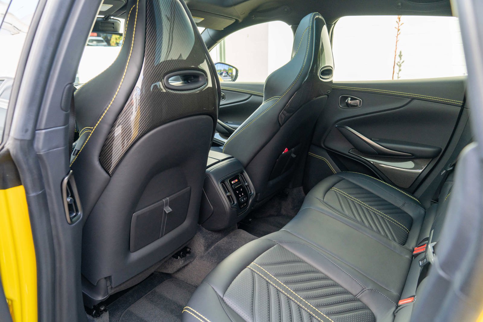 Used 2023 Aston Martin DBX 707 image 30