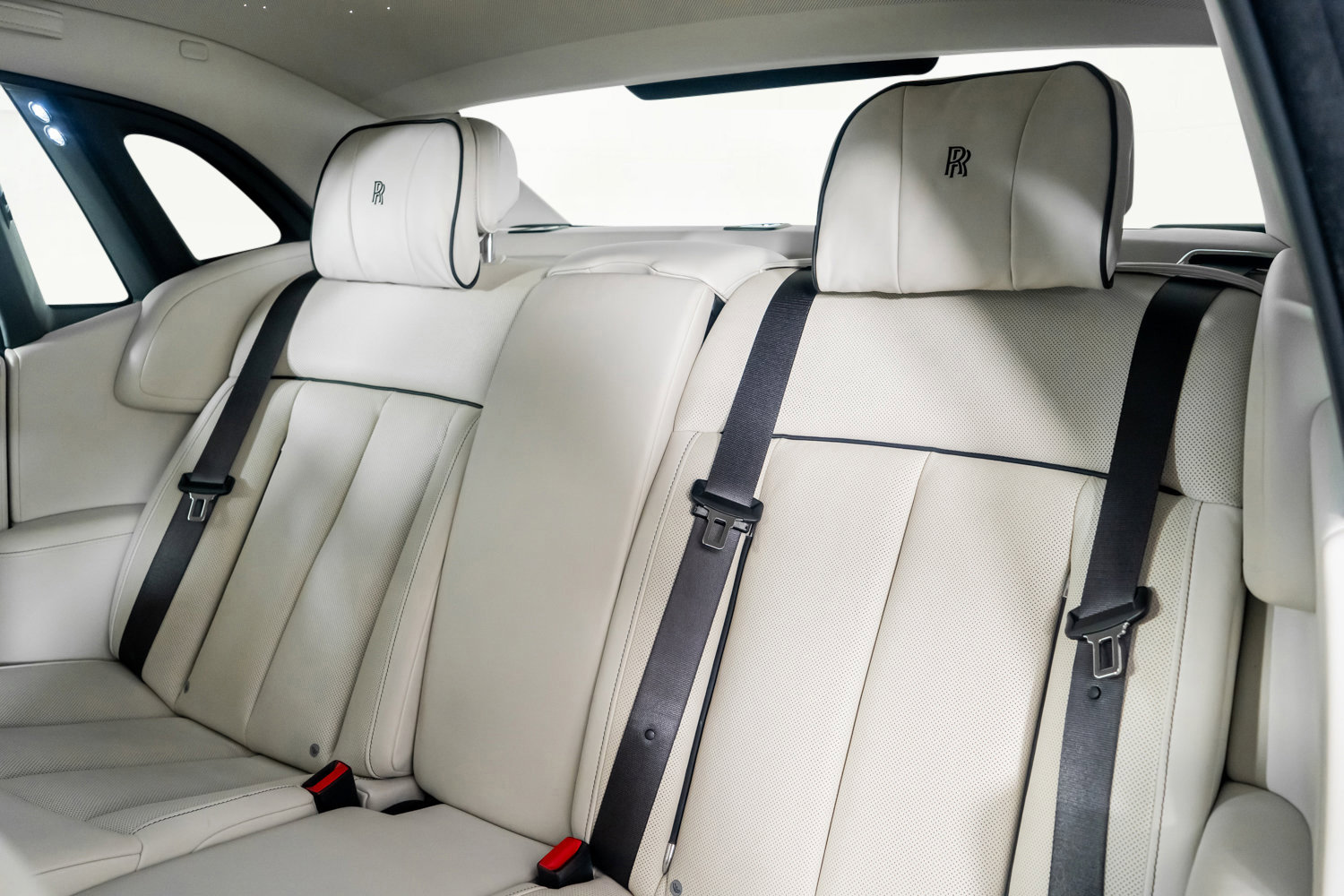 Used 2019 Rolls-Royce Phantom Sedan image 35