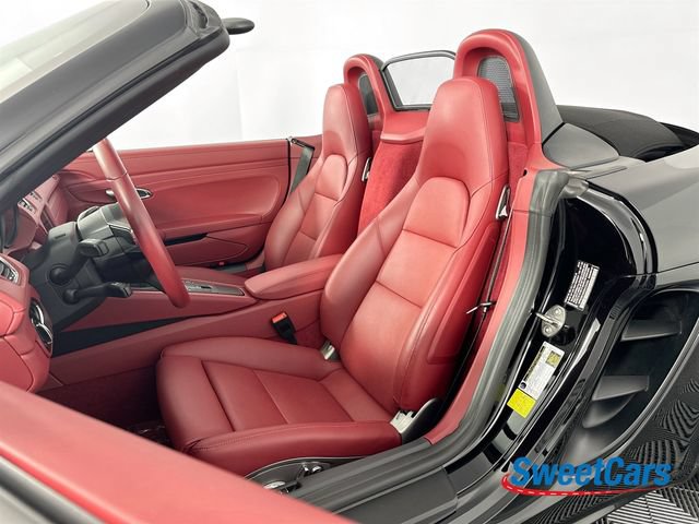 Used 2025 Porsche 718 Boxster S RWD image 19