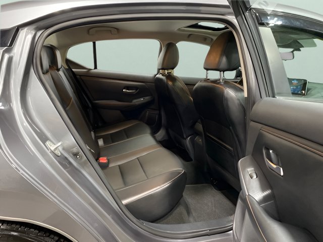 Certified 2022 Nissan Sentra SR w/ SR Premium Package FWD image 27