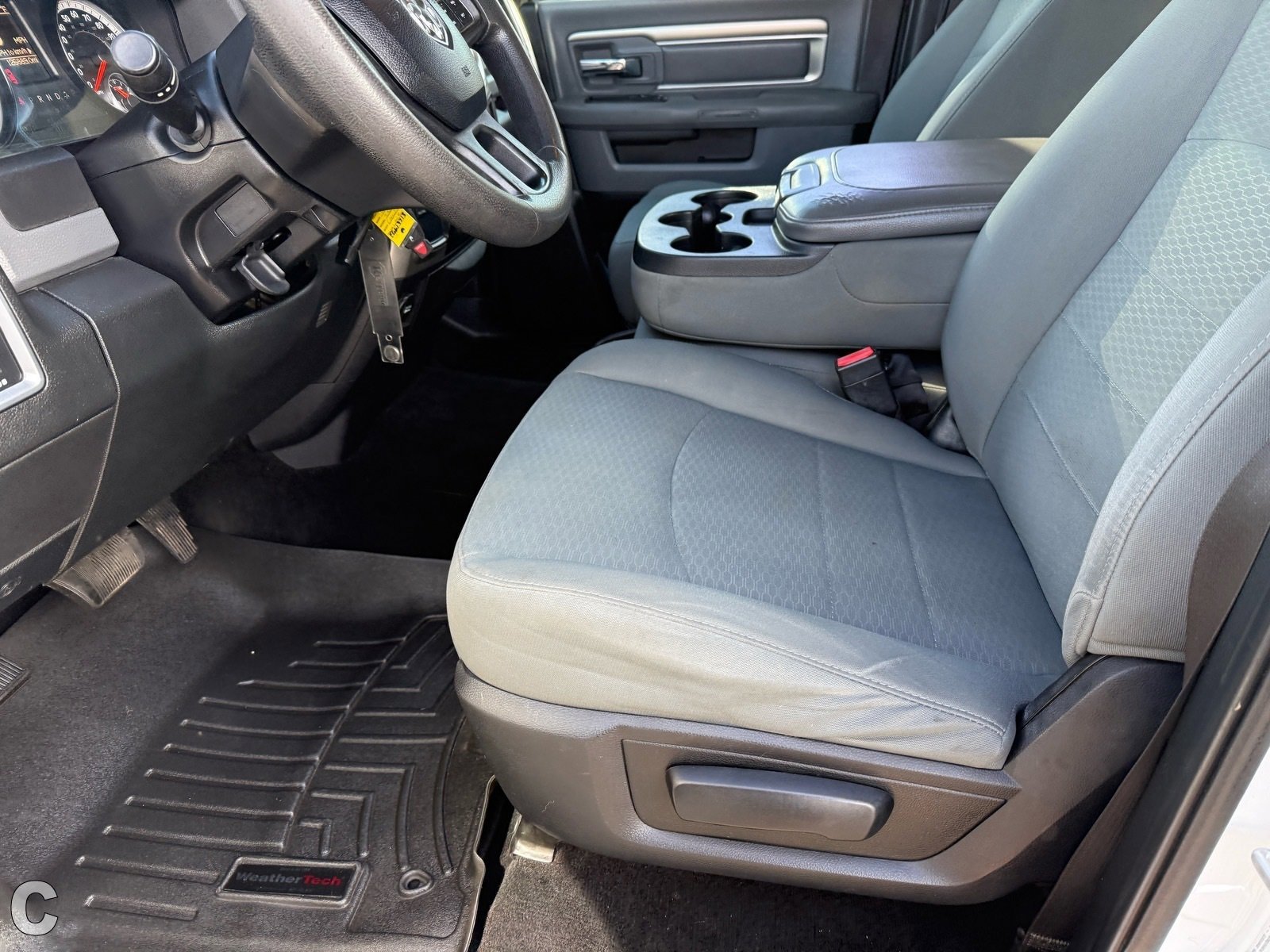 Used 2015 RAM 2500 SLT image 18