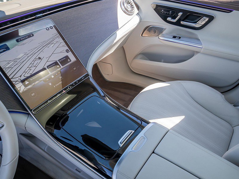 Used 2023 Mercedes-Benz EQE 500 4MATIC Sedan image 25