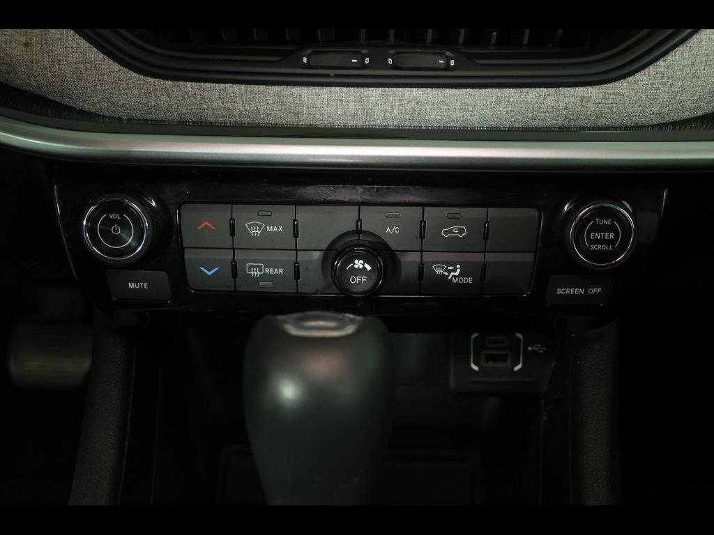 Used 2022 Jeep Compass Latitude AWD/4WD image 26