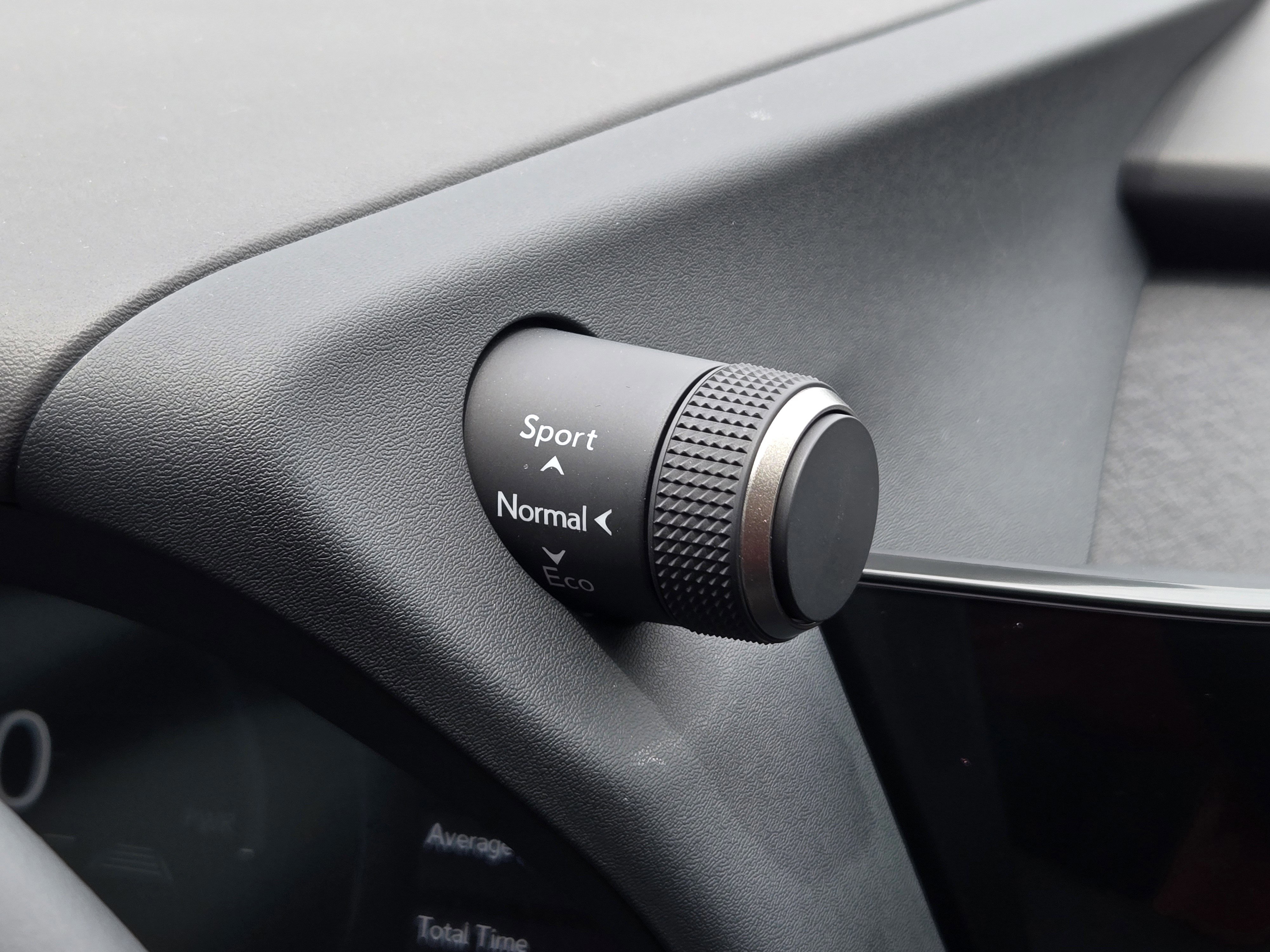 Used 2025 Lexus UX 300h FWD w/ Accessory Package (Z1) image 20