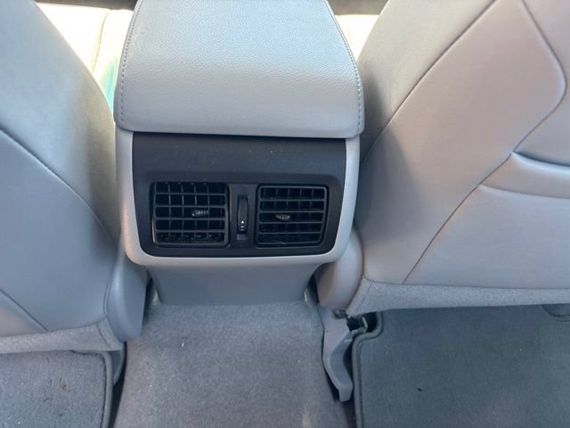 Used 2016 Toyota Camry XLE FWD image 27