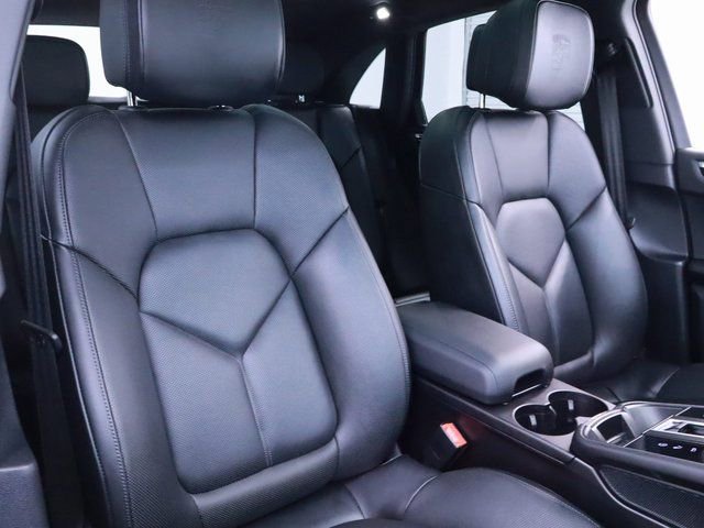 New 2024 Porsche Macan image 24