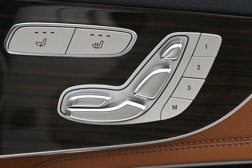 Used 2022 Mercedes-Benz C 300 Coupe image 21