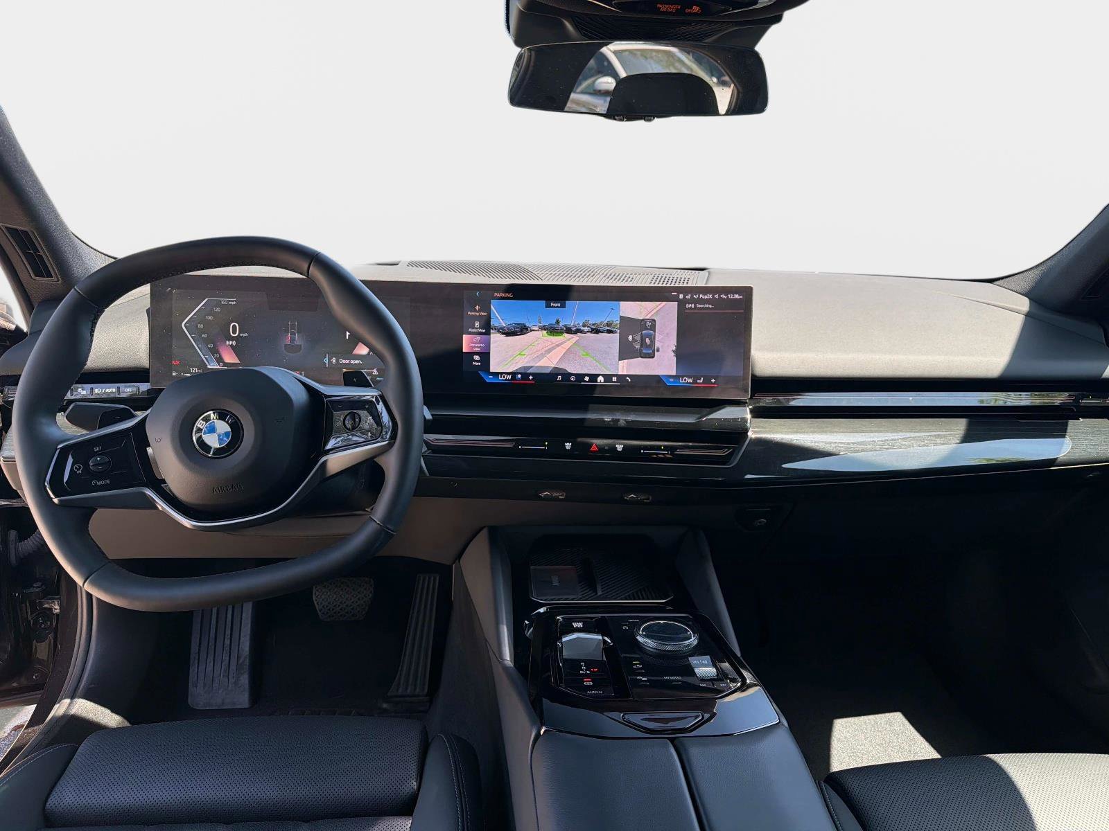 Used 2025 BMW 530i w/ Premium Package RWD image 16