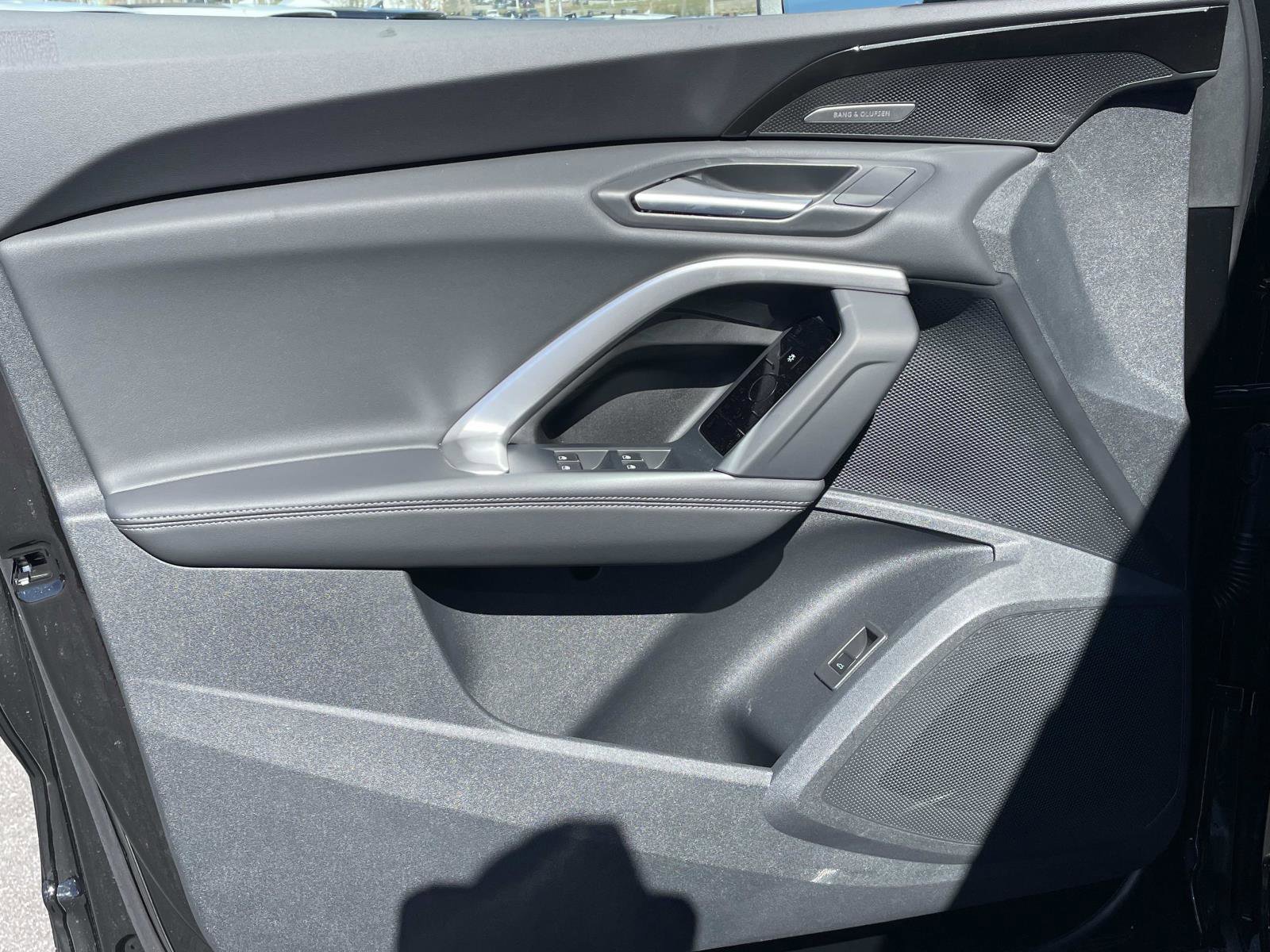 New 2025 Audi Q5 Premium Plus image 16