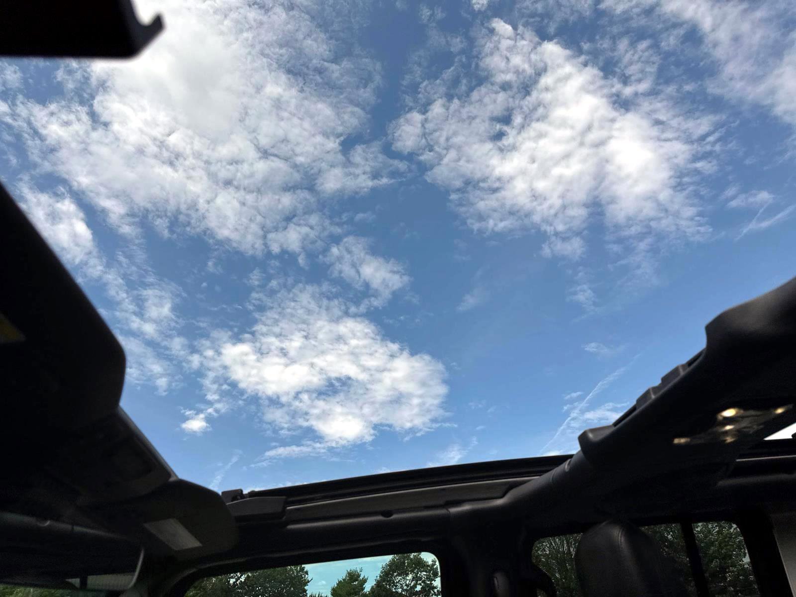 Used 2022 Jeep Wrangler Unlimited Rubicon 4xe w/ Safety Group image 7