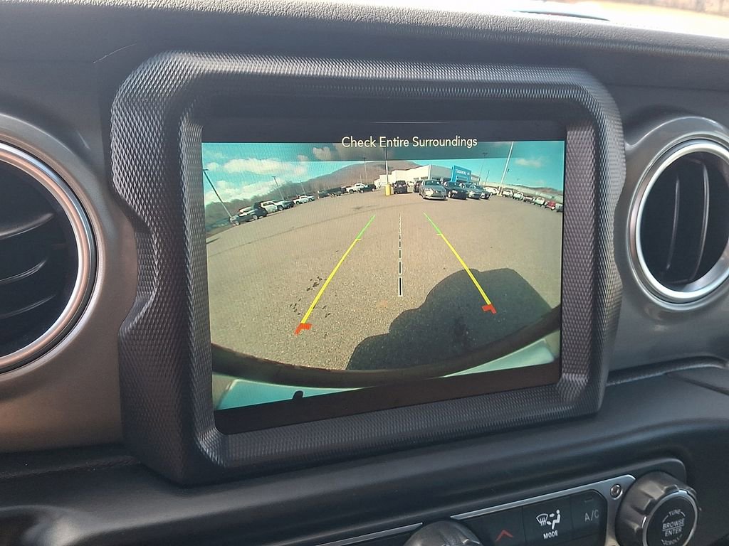 Used 2022 Jeep Wrangler Unlimited Sahara image 18