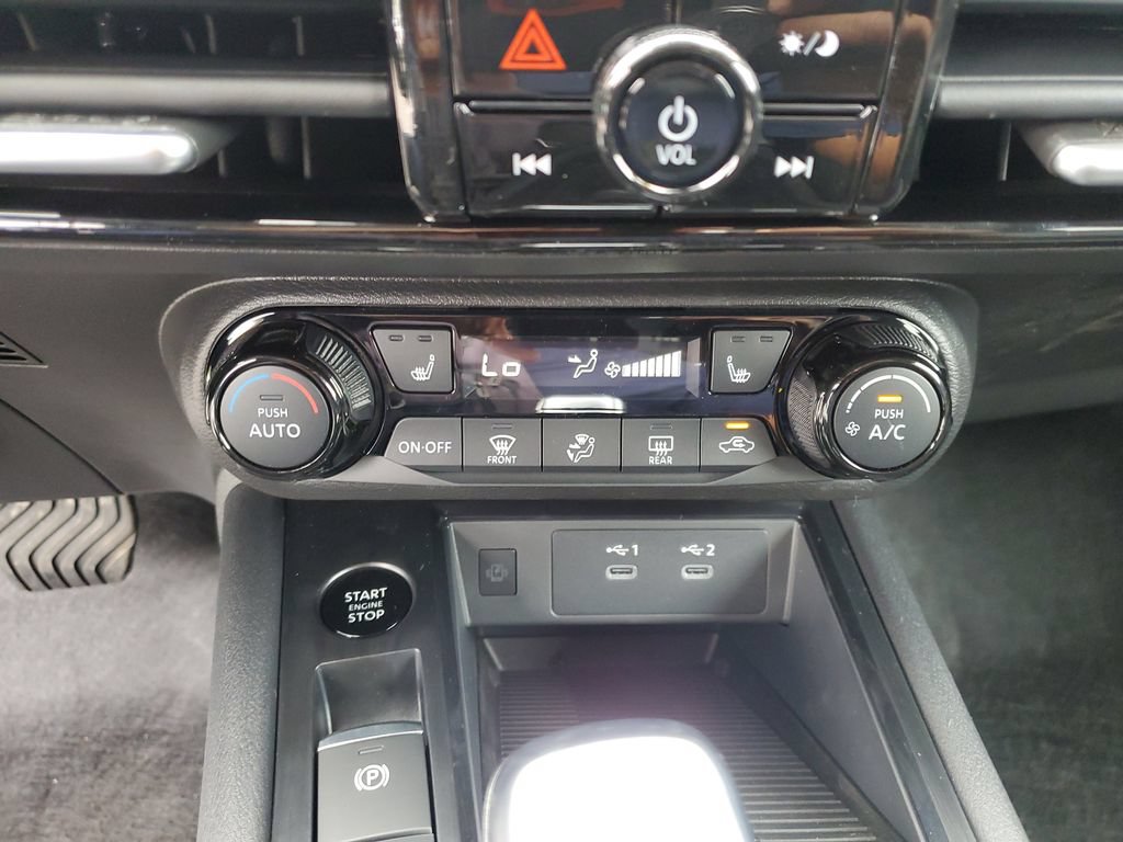 New 2026 Nissan Kicks SV w/ Cold Weather Package FWD image 30