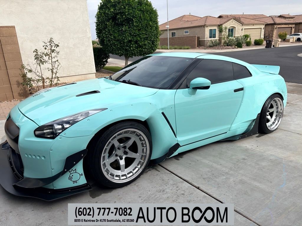 Used 2009 Nissan GT-R Premium image 1